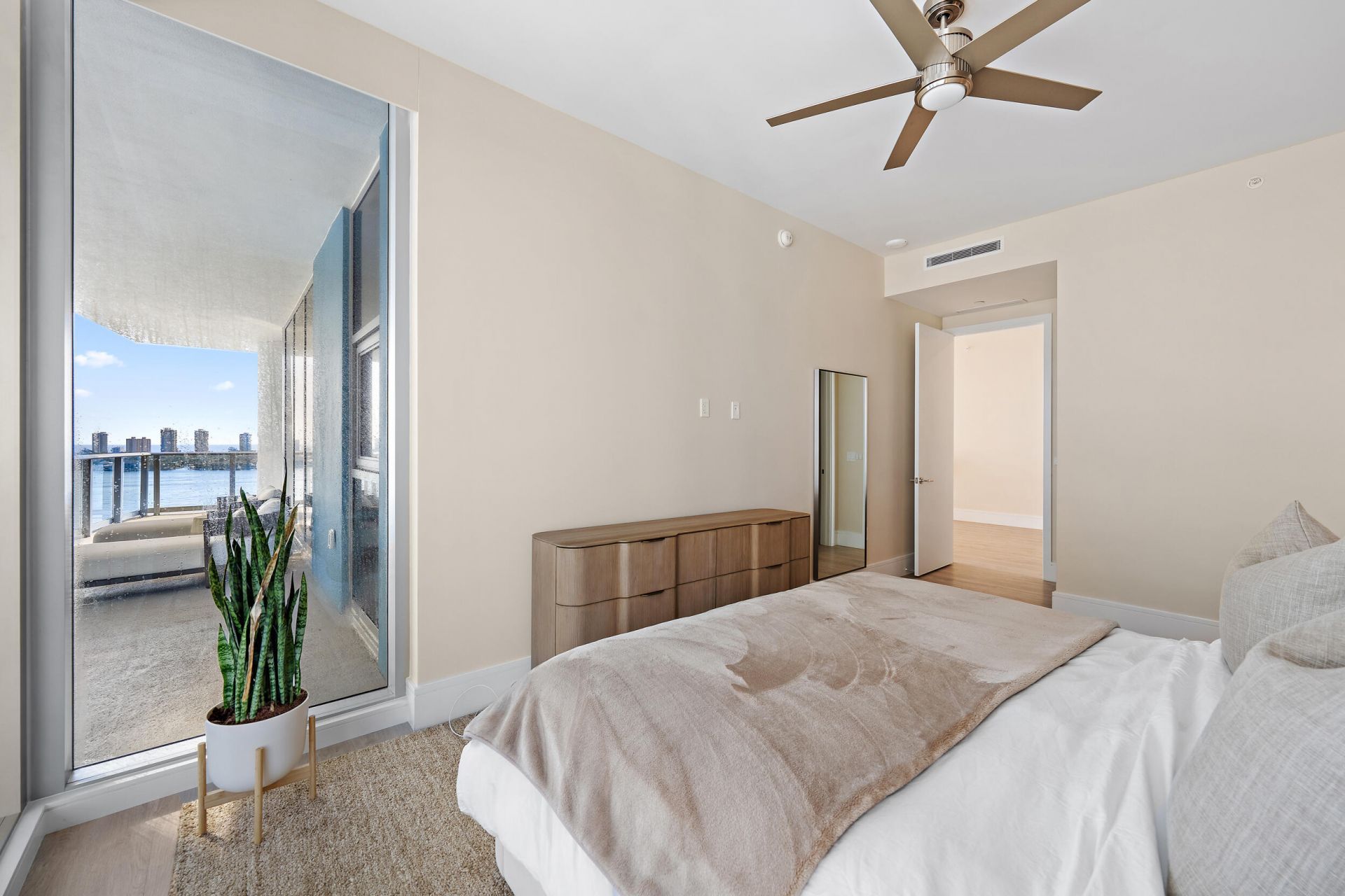 220 Lake Shore Drive, Unit 1402, Lake Park, FL 33403 Photo