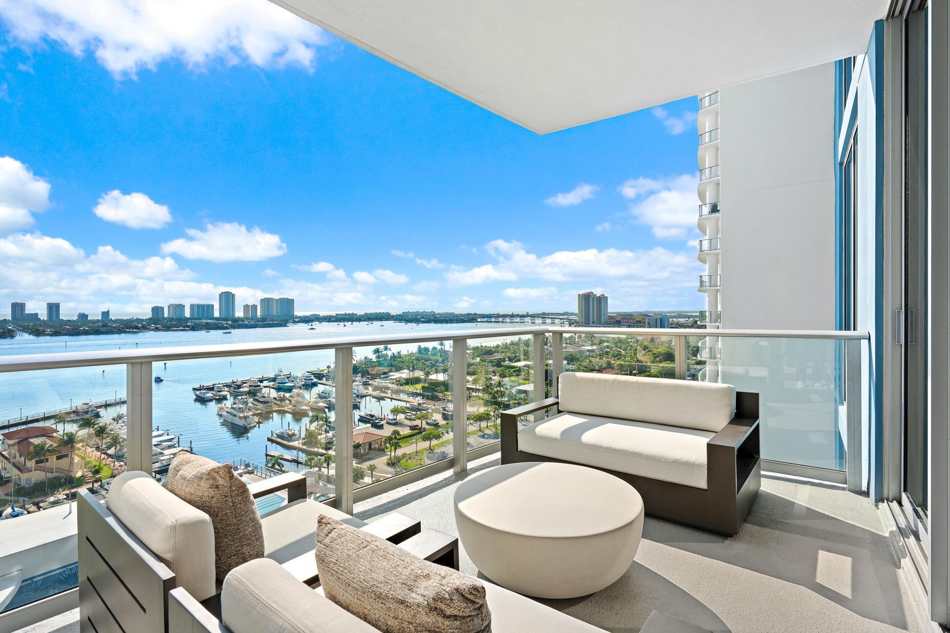 220 Lake Shore Drive, Unit 1402, Lake Park, FL 33403 Photo