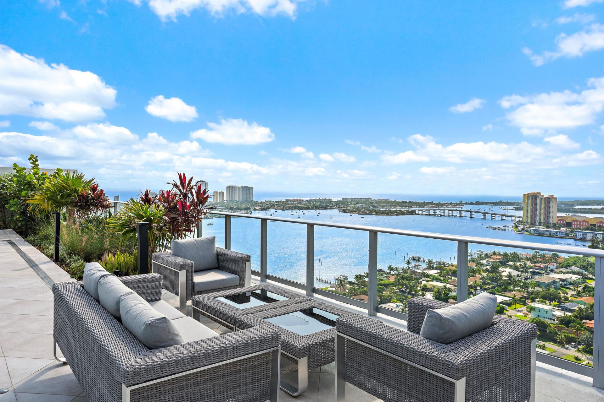 220 Lake Shore Drive, Unit 1402, Lake Park, FL 33403 Photo