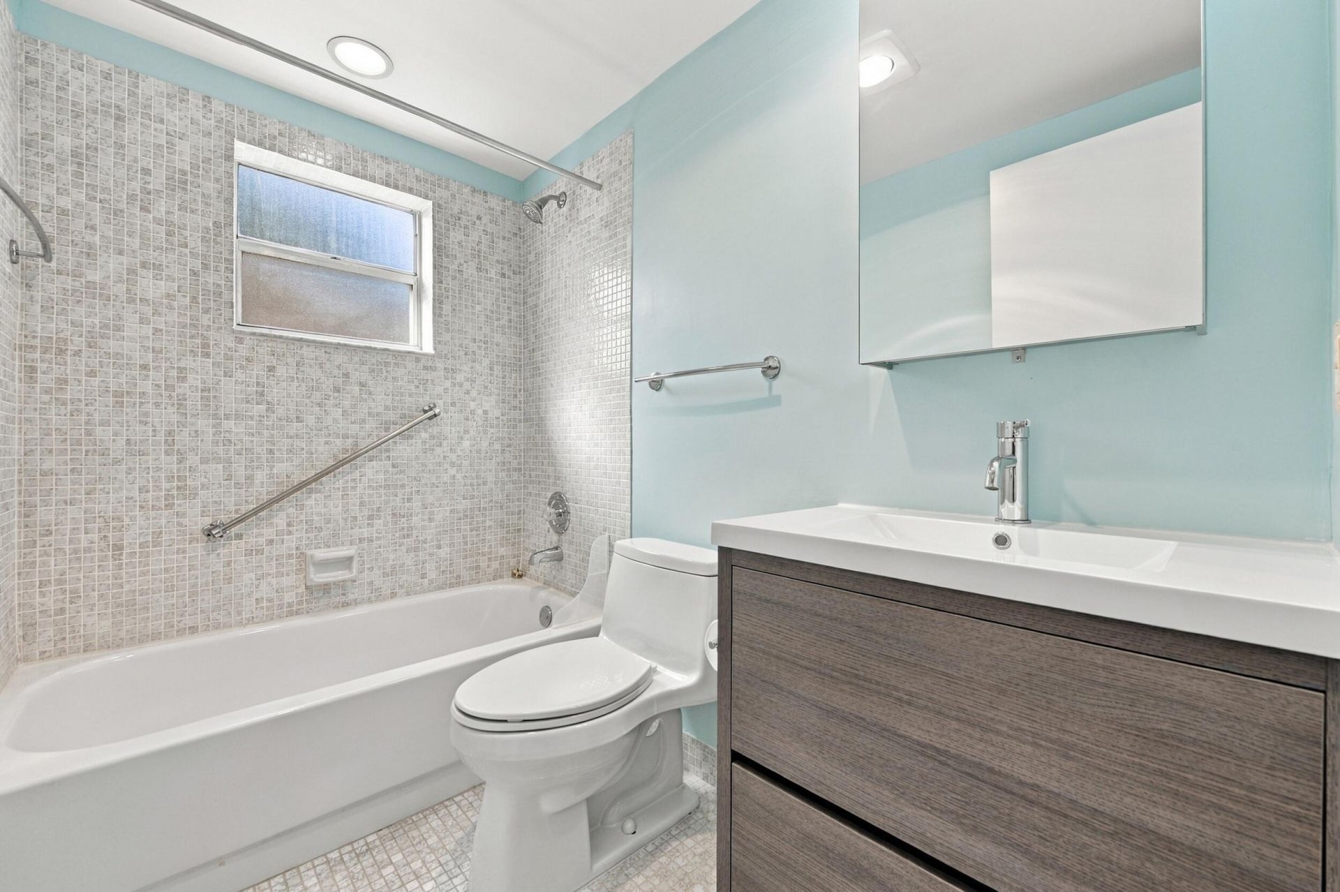 34 Flanders A, Delray Beach, FL 33484 Photo