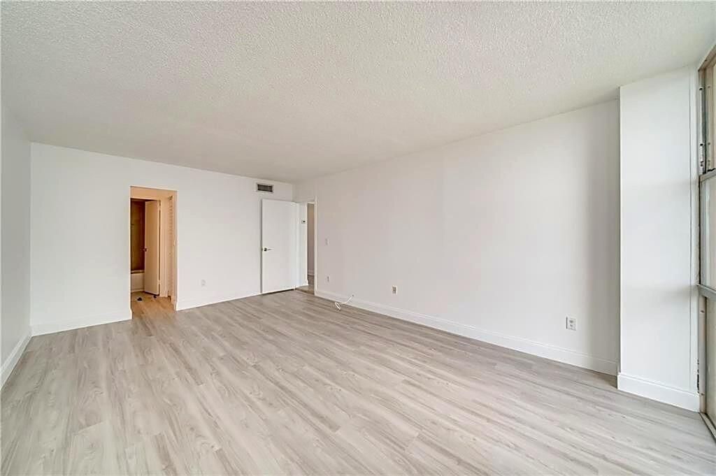 2350 NE 135th Street, Unit 1212, North Miami, FL 33181 Photo