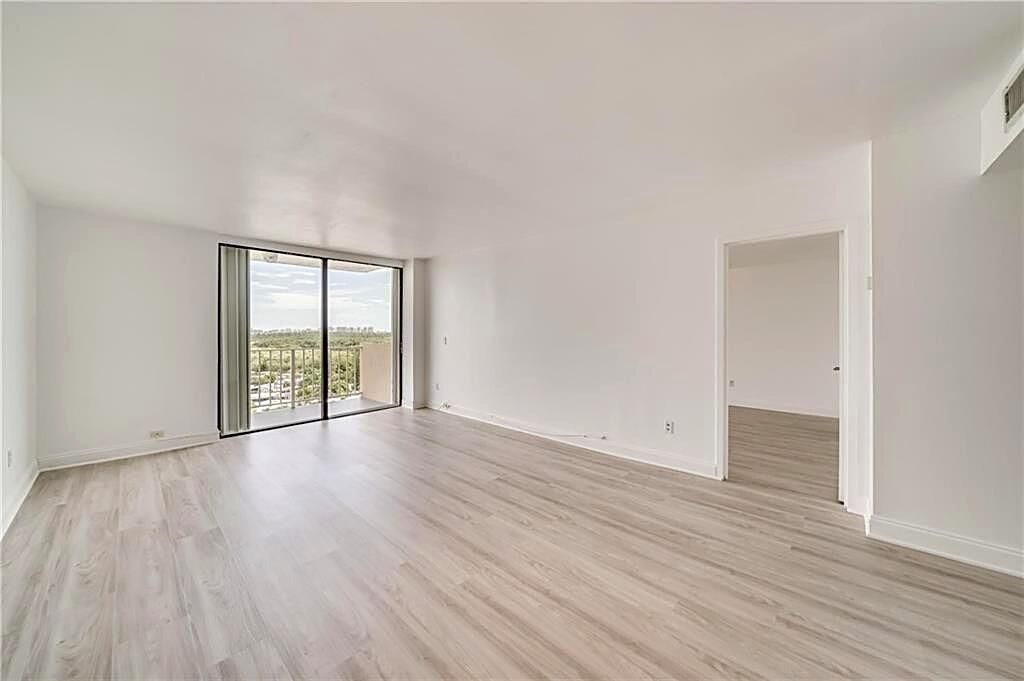 2350 NE 135th Street, Unit 1212, North Miami, FL 33181 Photo