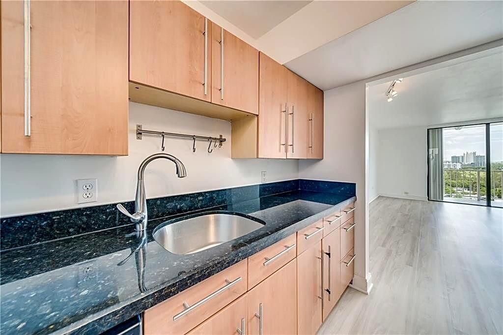 2350 NE 135th Street, Unit 1212, North Miami, FL 33181 Photo