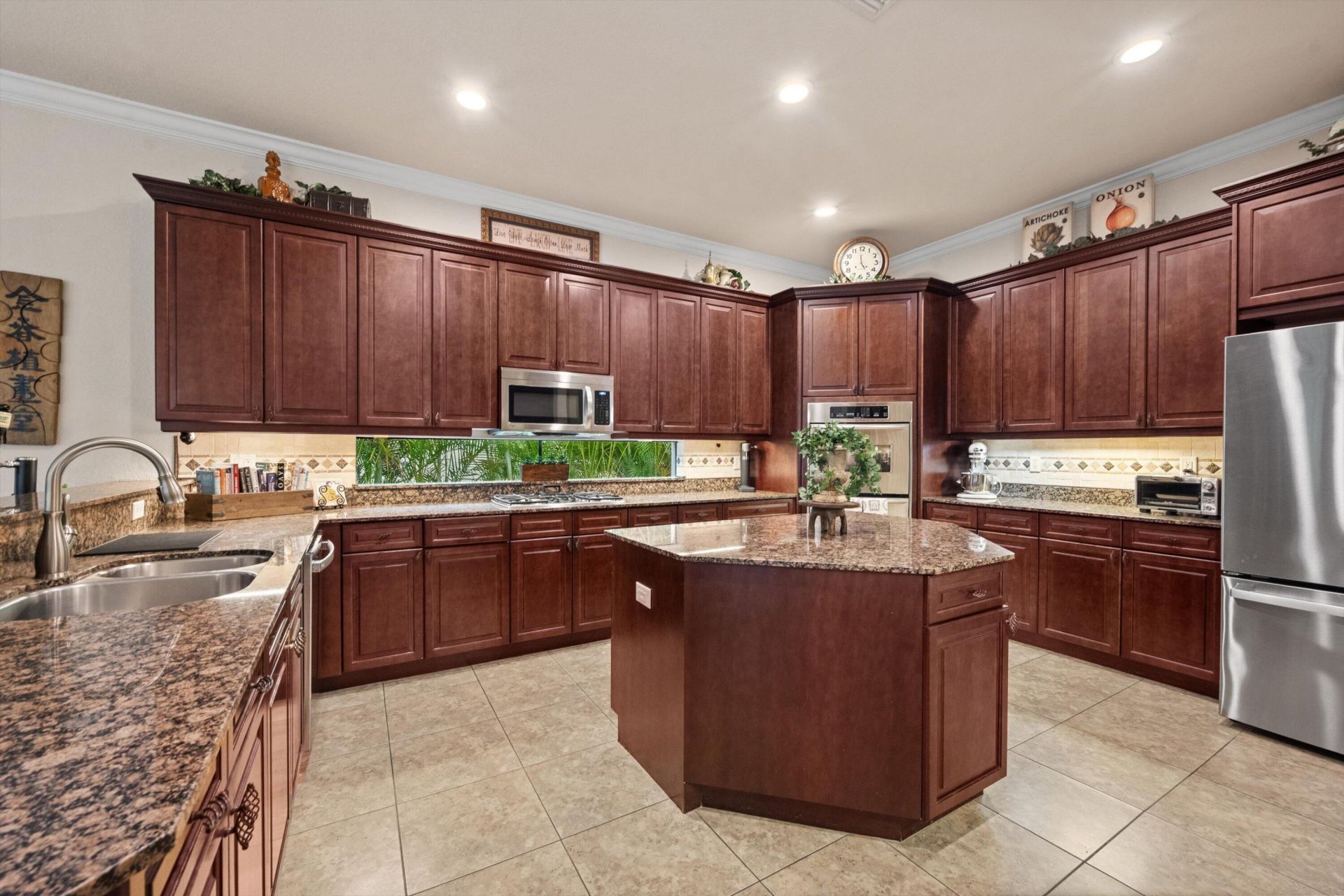 10586 Versailles Boulevard, Wellington, FL 33449 Photo