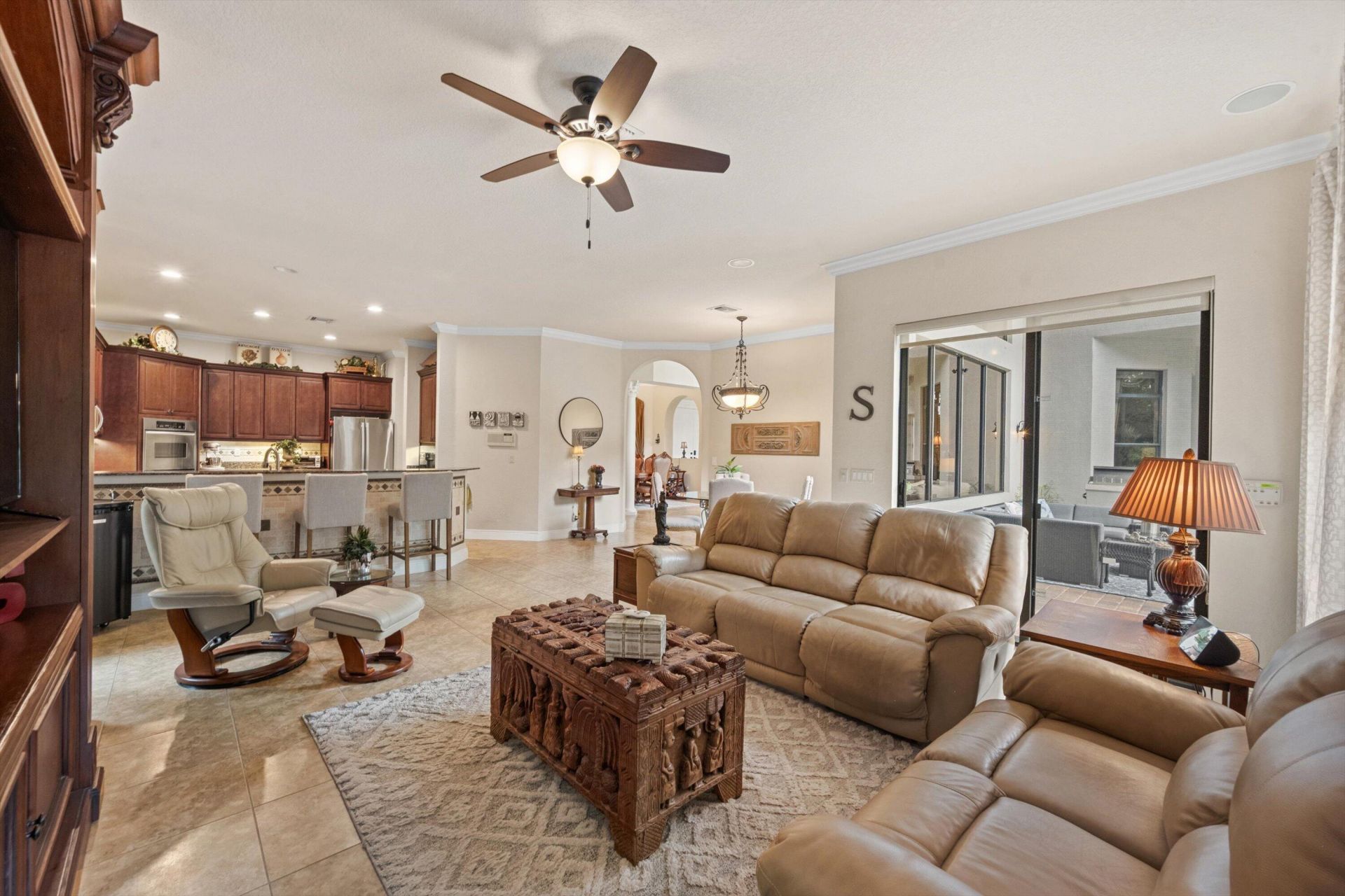 10586 Versailles Boulevard, Wellington, FL 33449 Photo