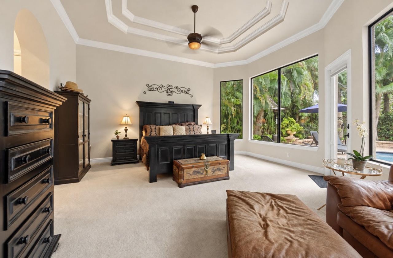 10586 Versailles Boulevard, Wellington, FL 33449 Photo