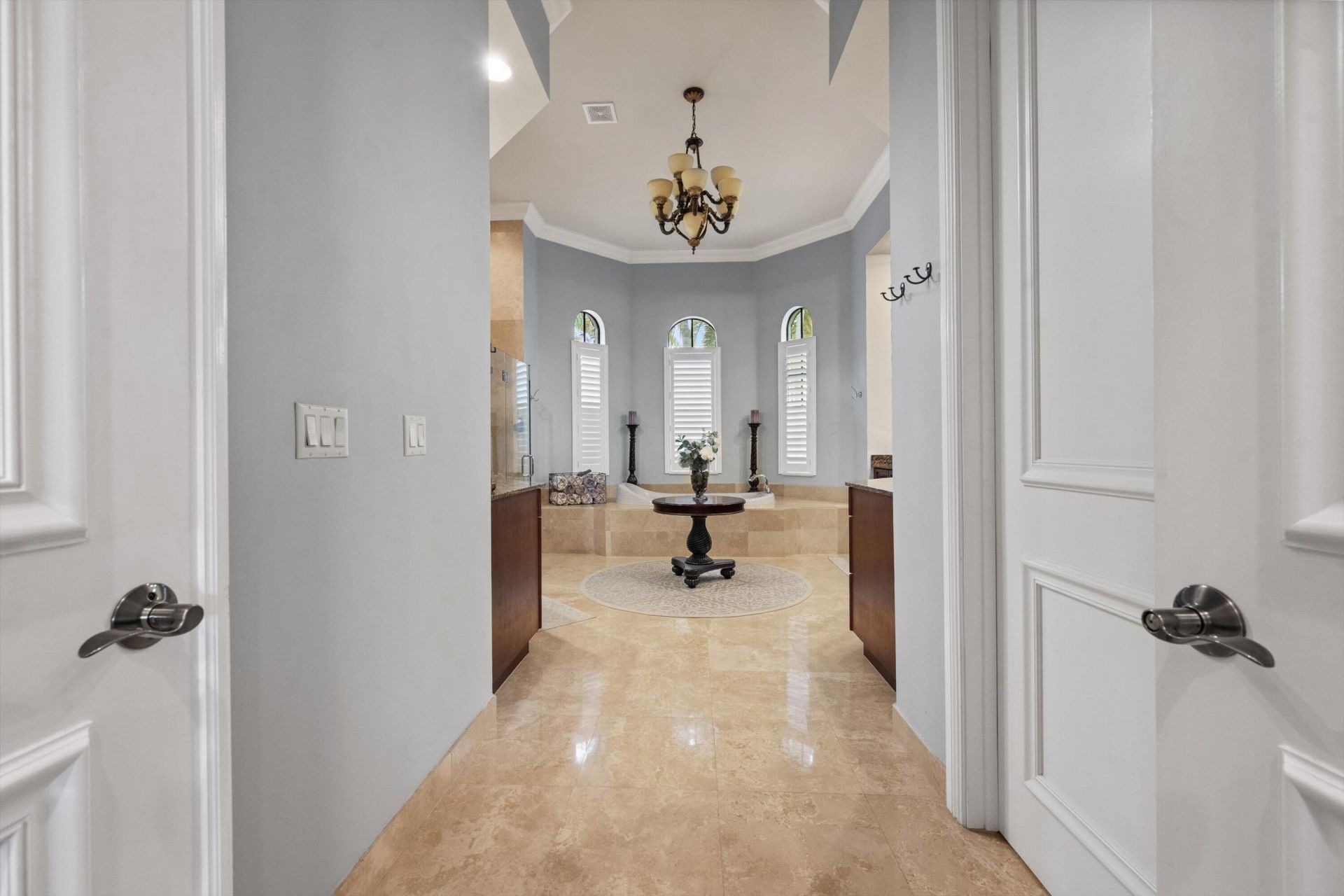 10586 Versailles Boulevard, Wellington, FL 33449 Photo