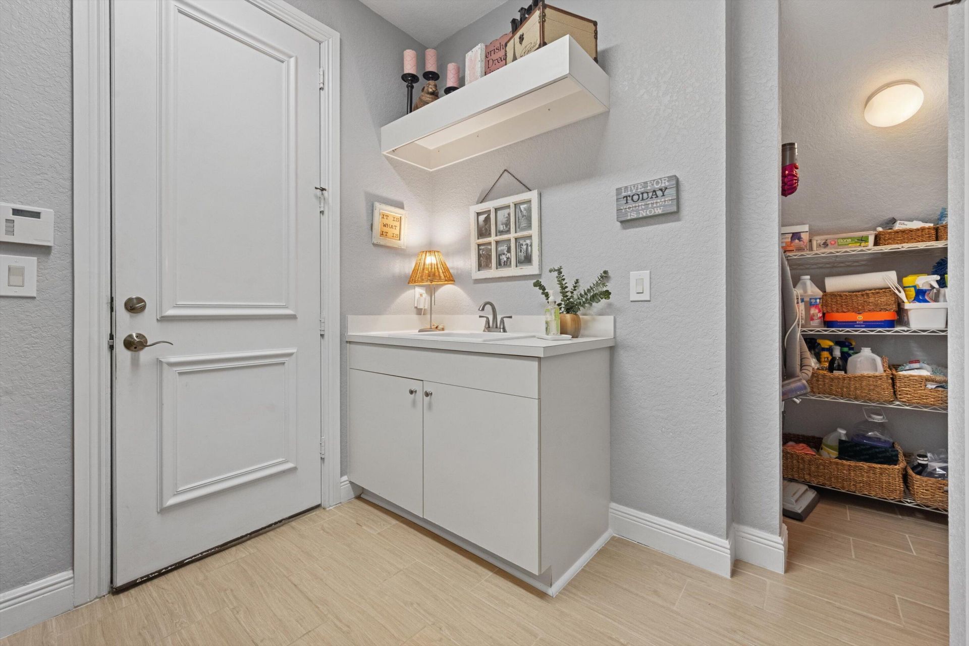 10586 Versailles Boulevard, Wellington, FL 33449 Photo