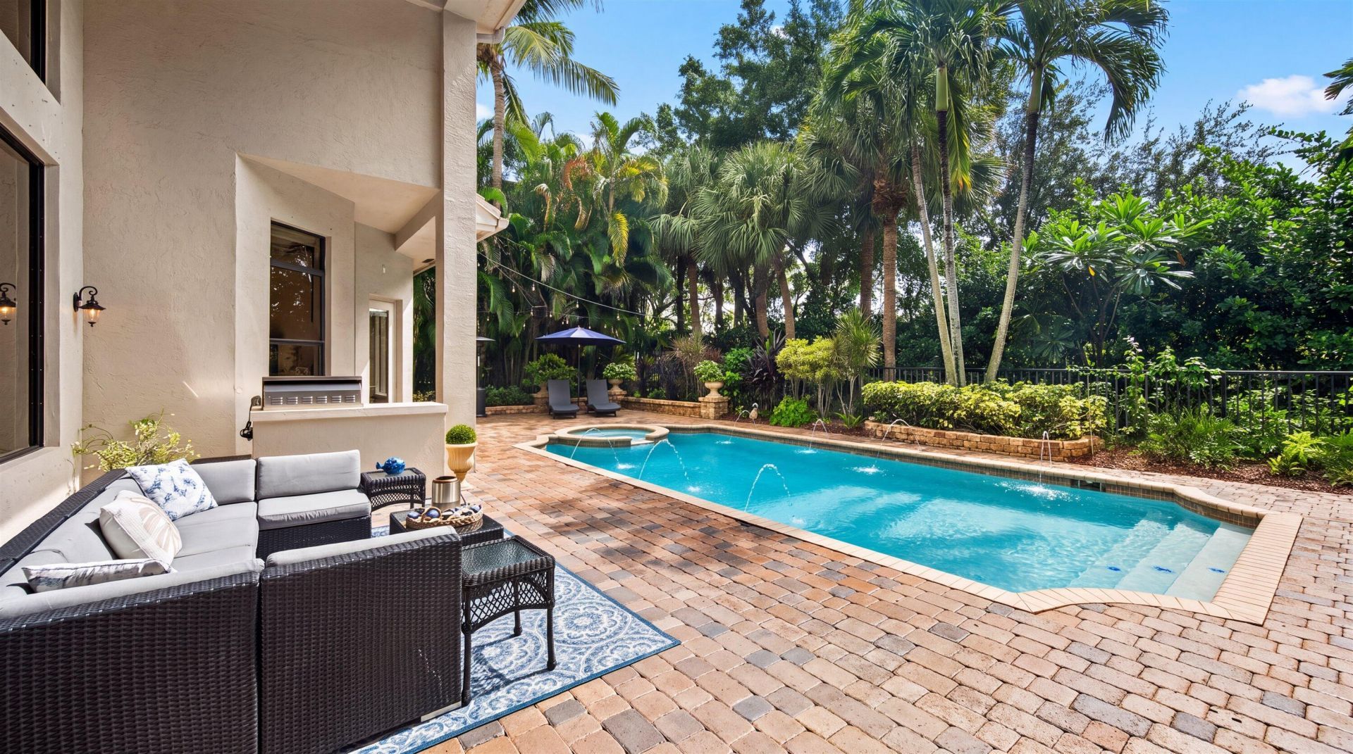 10586 Versailles Boulevard, Wellington, FL 33449 Photo