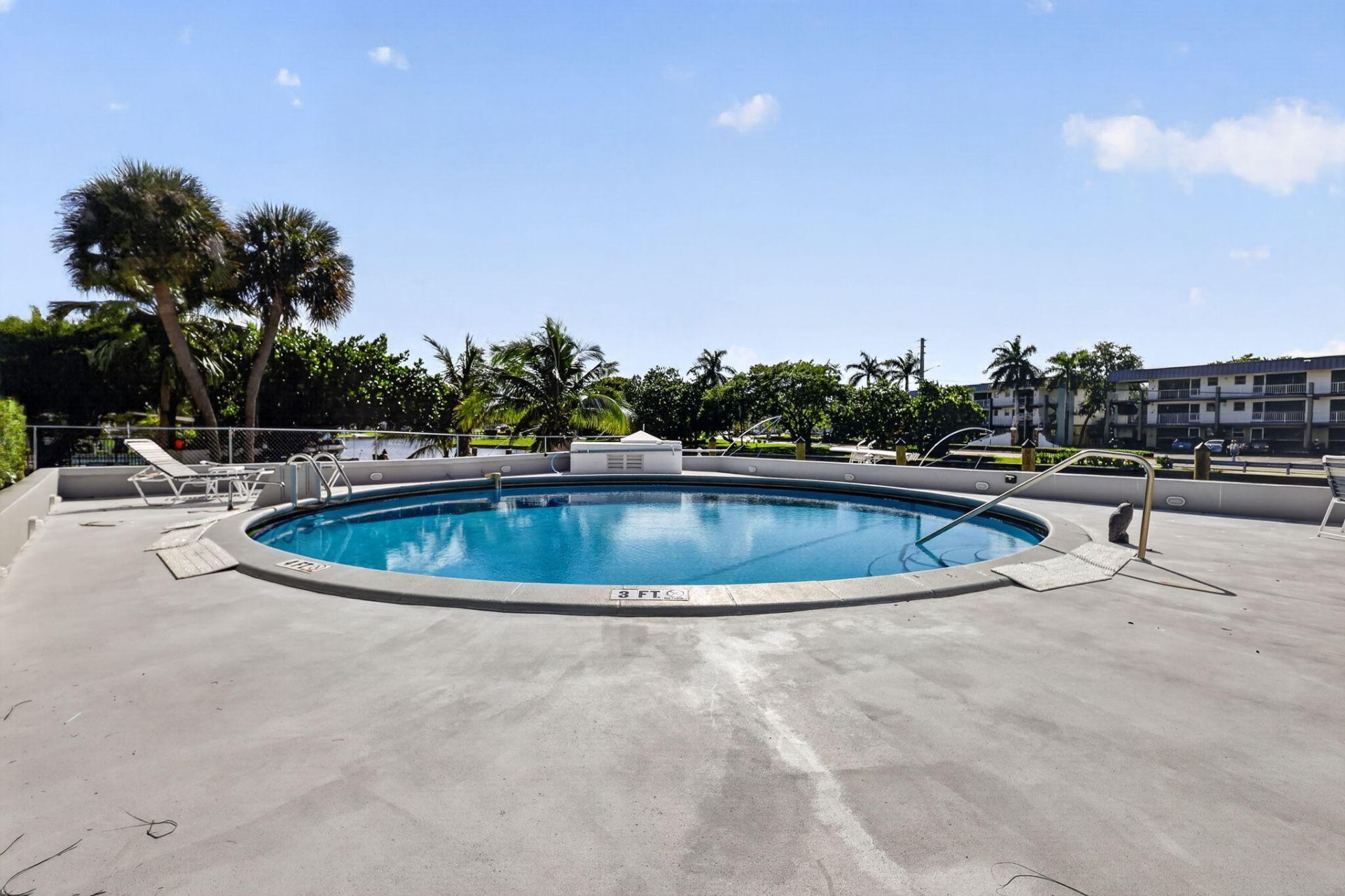 467 Golden Isles Drive, Unit 107, Hallandale Beach, FL 33009 Photo