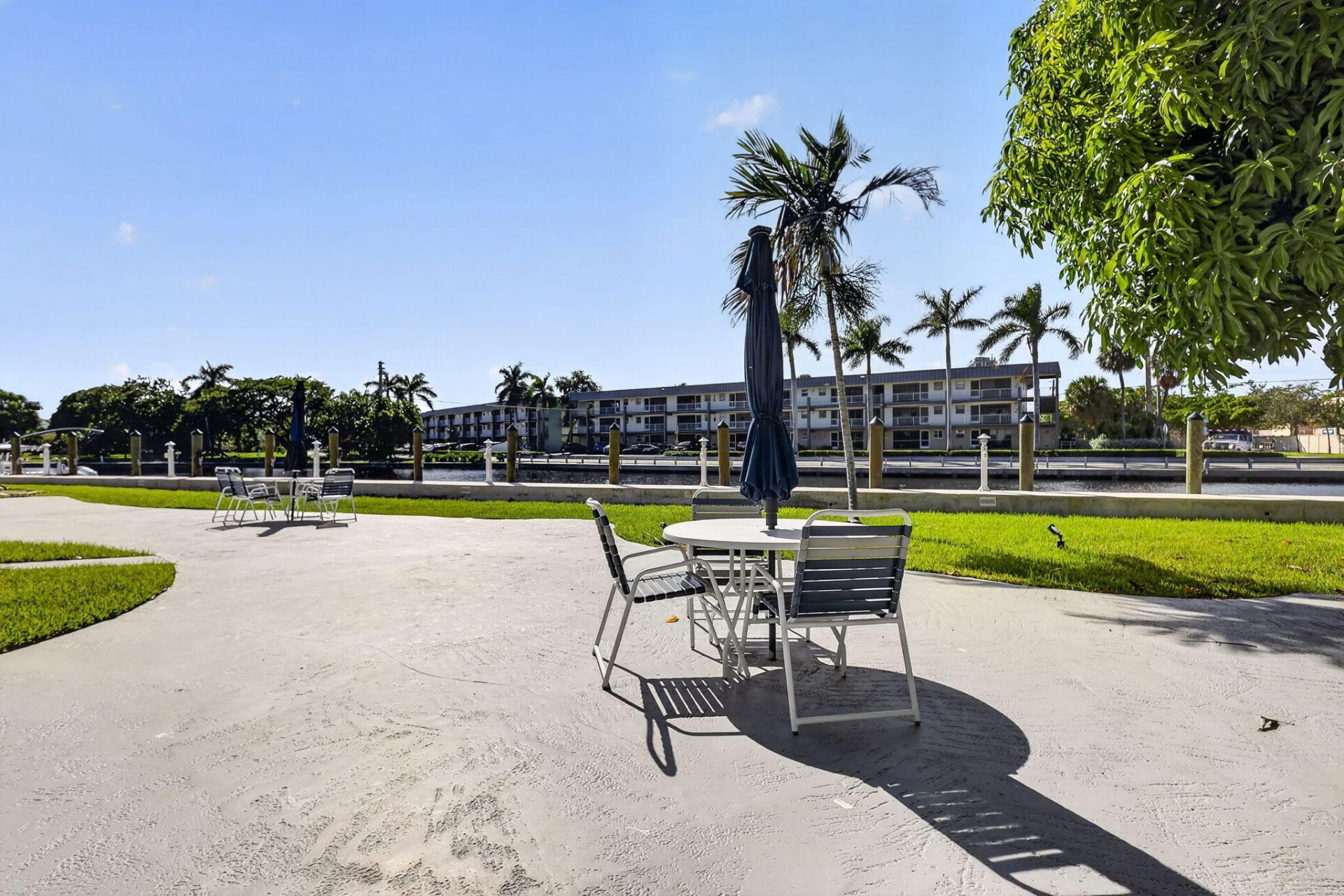 467 Golden Isles Drive, Unit 107, Hallandale Beach, FL 33009 Photo