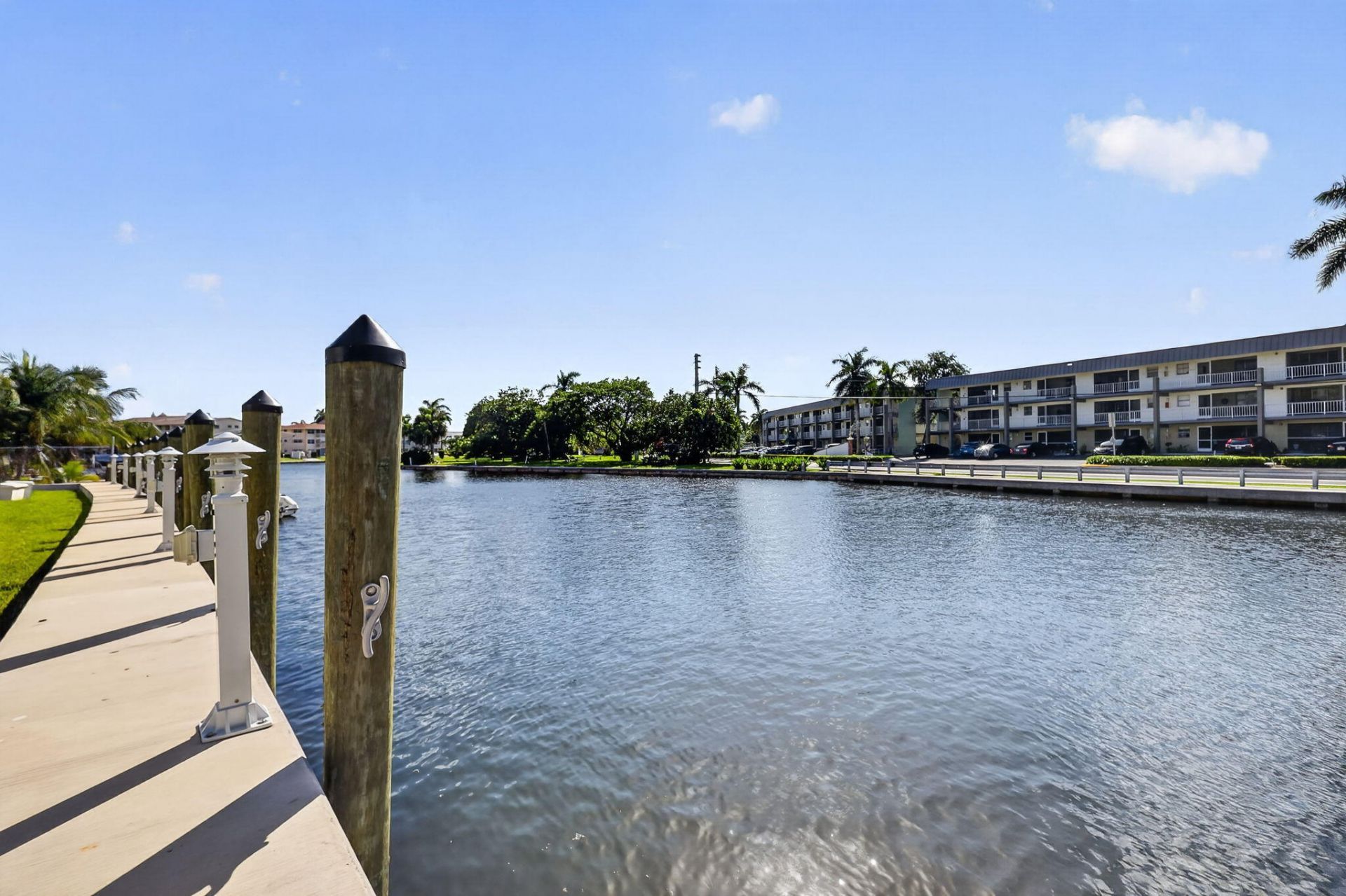 467 Golden Isles Drive, Unit 107, Hallandale Beach, FL 33009 Photo