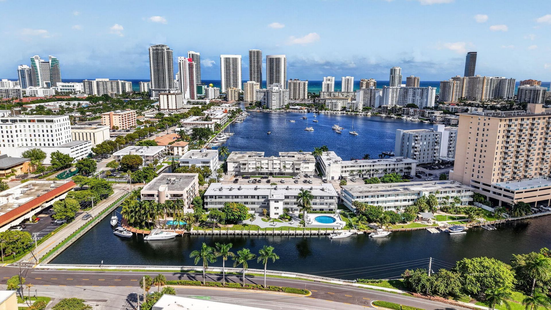 467 Golden Isles Drive, Unit 107, Hallandale Beach, FL 33009 Photo