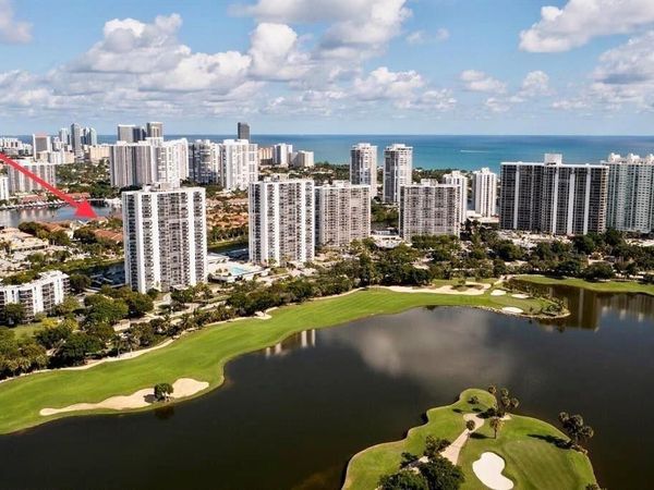 3625 N Country Club Drive, Unit 210, Aventura, FL 33180
