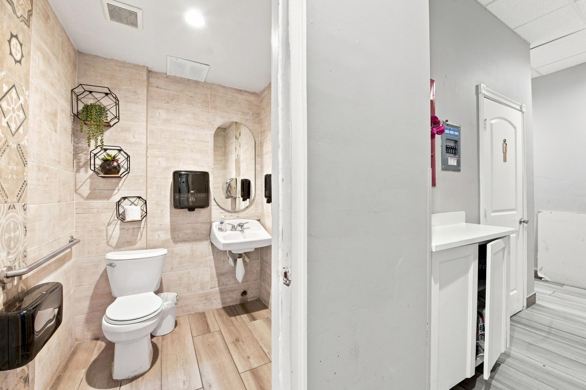 4469 S Congress Avenue, Unit 110, Lake Worth Beach, FL 33461 Photo