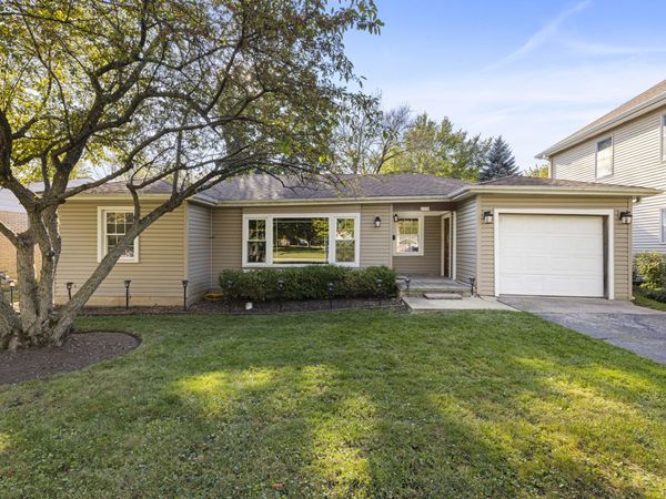 200 S Greeley Street , Palatine, IL 60067