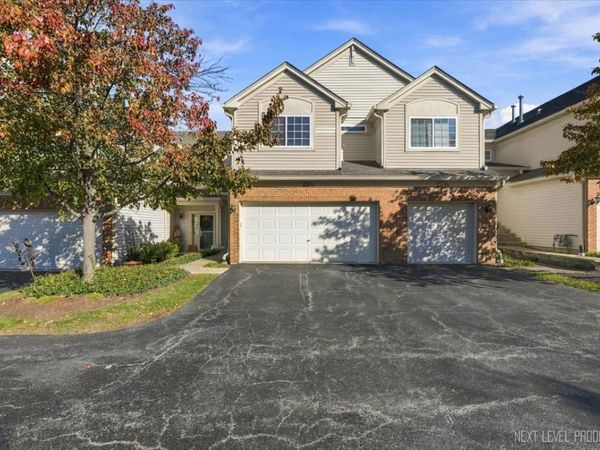 237 Nicole Drive, Unit C, South Elgin, IL 60177