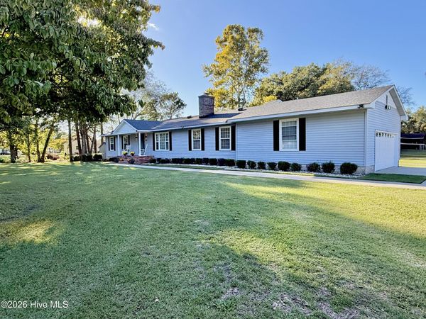 2571 English Squire Drive , Kinston, NC 28504
