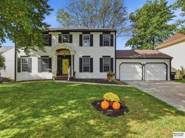 2330 Mayfair Drive, Omaha, NE 68144