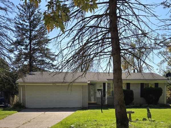 8976 Oxford Court, Ypsilanti, MI 48198