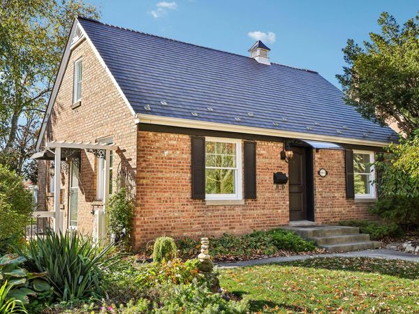 N81W6771 Fair St, Cedarburg, WI 53012