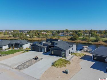 652 Red Tail Lane, Ashland, NE 68003