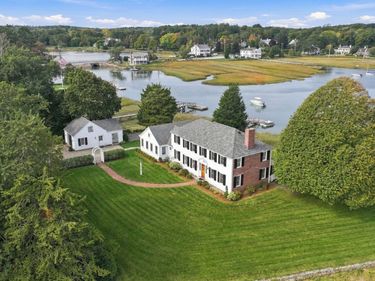 44 River Ln, Duxbury, MA 02332