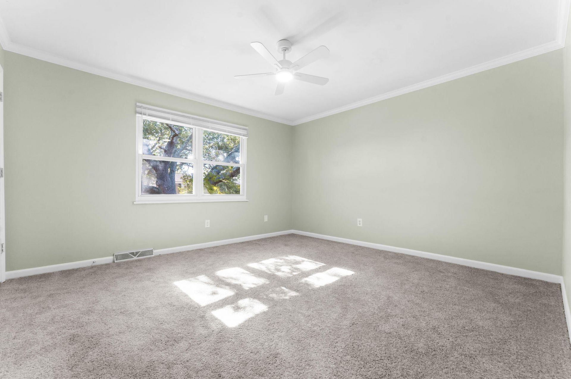 730 Harbor Lane Photo 20
