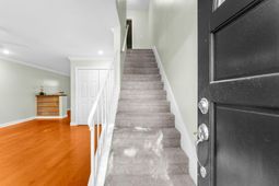 730 Harbor Lane photo 4