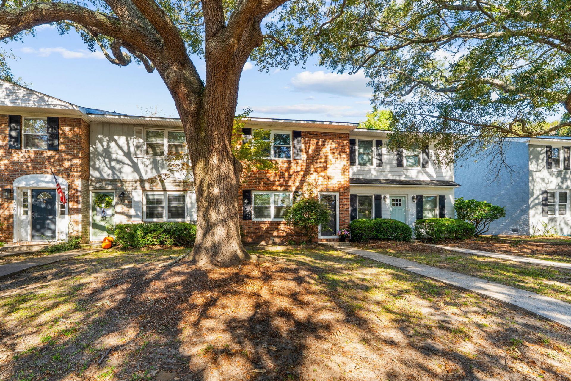 730 Harbor Lane Photo 35