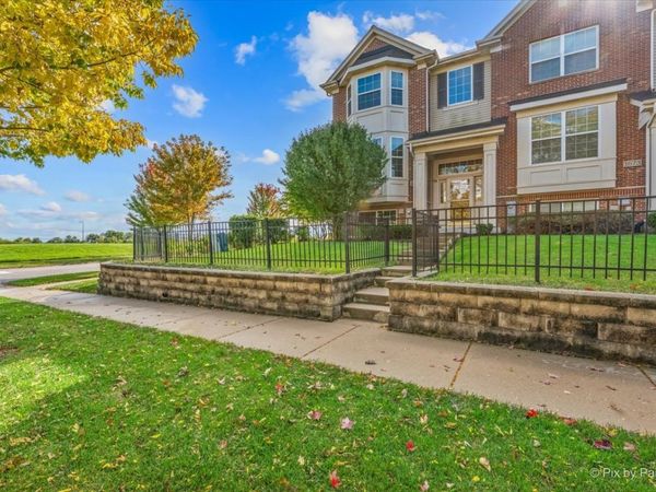 1671 Maple Avenue , Hanover Park, IL 60133
