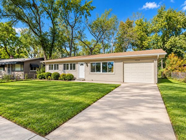 15326 Cherry Lane , Markham, IL 60428