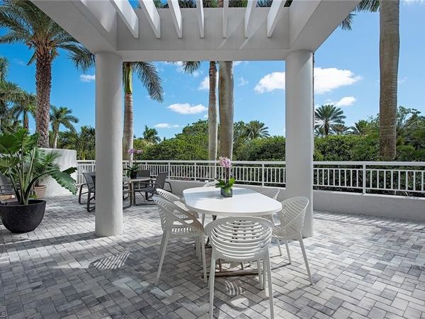 4151 Gulf Shore BLVD N, Unit 201, NAPLES, FL 34103