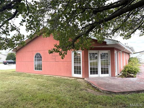 1300 Reed Station , Carbondale, IL 62902