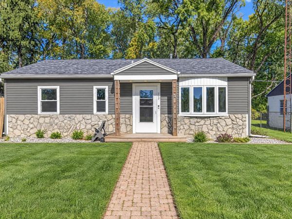 205 E 9th Street , La Porte, IN 46350