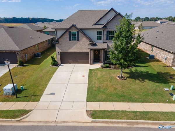 220 Cherry Laurel Drive, Hazel Green, AL 35750