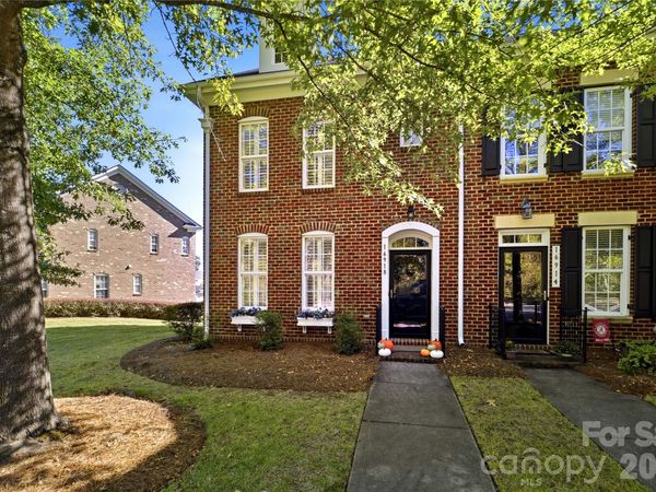 16918 Summers Walk Boulevard , Davidson, NC 28036