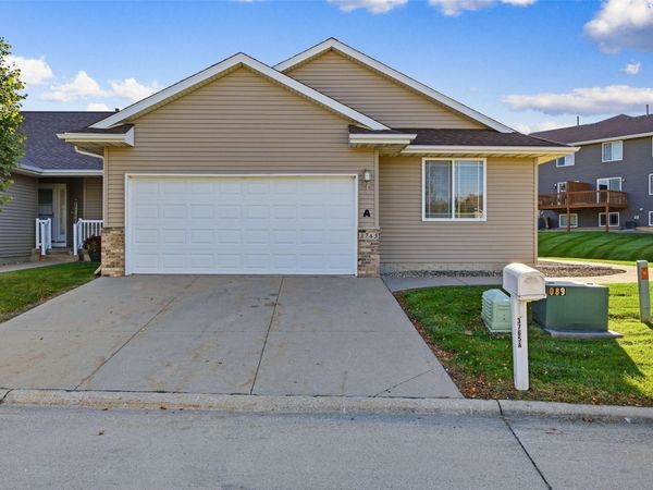 3765 37th Avenue SW, Cedar Rapids, IA 52404