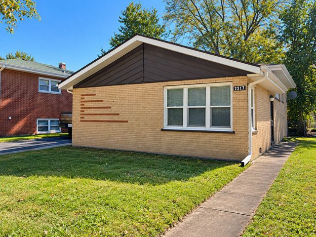 2217 W 156th Place, Markham, IL 60426 Main Photo