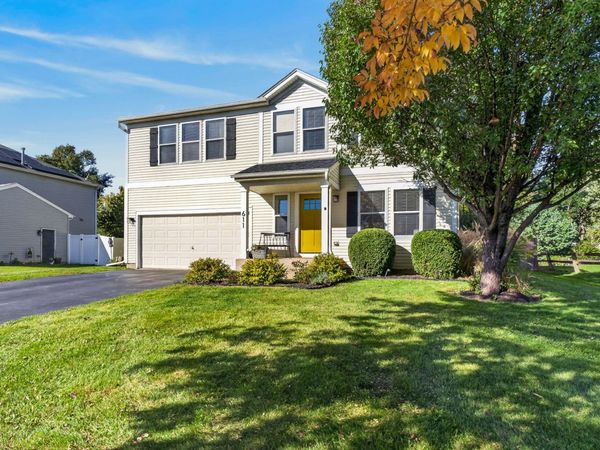 611 Walnut Avenue , Maple Park, IL 60151