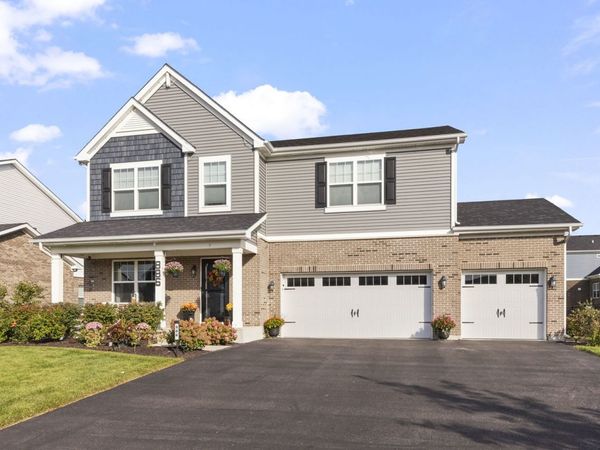 886 Canongate Lane , New Lenox, IL 60451