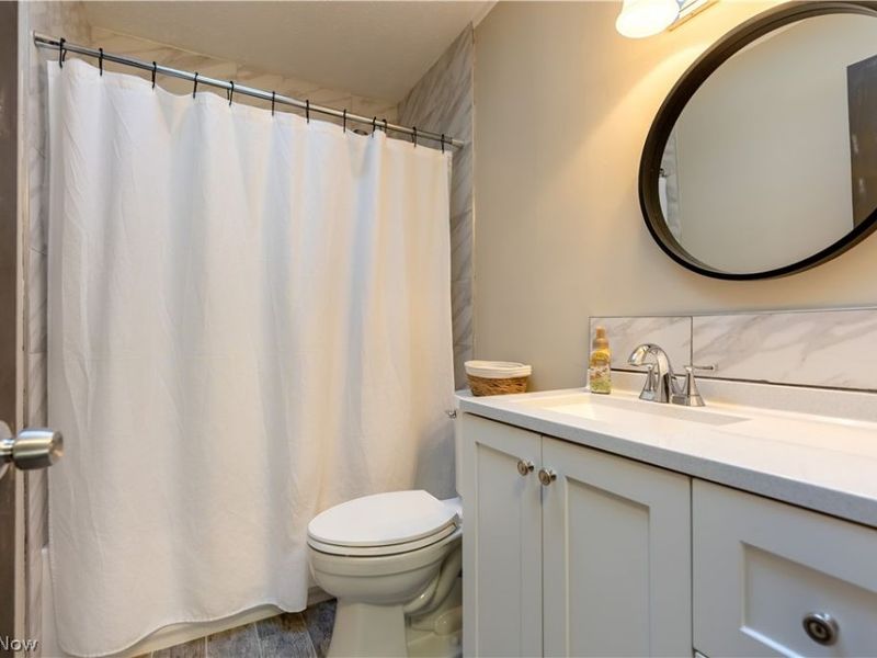6274 Woodmoor Avenue NW, Canton, OH 44718 Photo 22