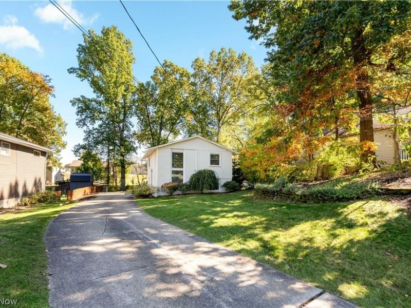 6274 Woodmoor Avenue NW, Canton, OH 44718 Photo 29