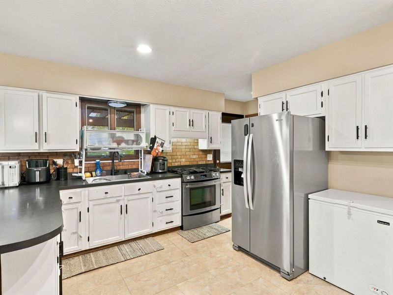 1765 Ivyhill Loop N, Columbus, OH 43229 Photo 9