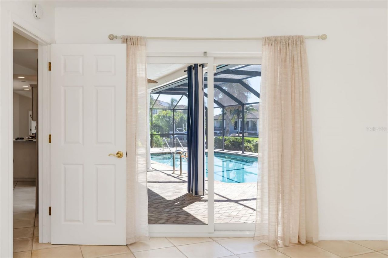 5456 Azure Way, Sarasota, FL 34242 Photo