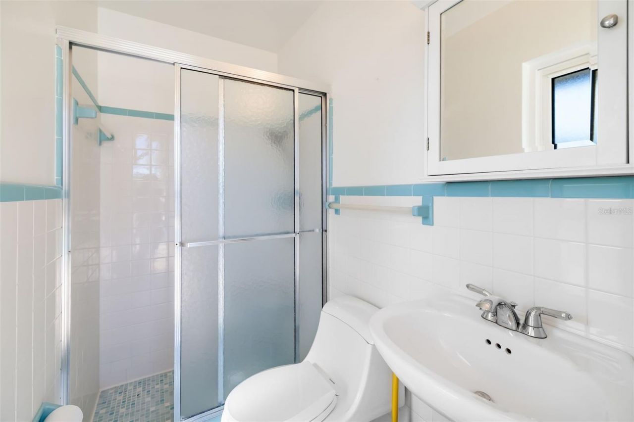 5456 Azure Way, Sarasota, FL 34242 Photo