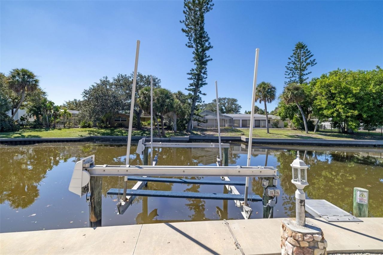 5456 Azure Way, Sarasota, FL 34242 Photo