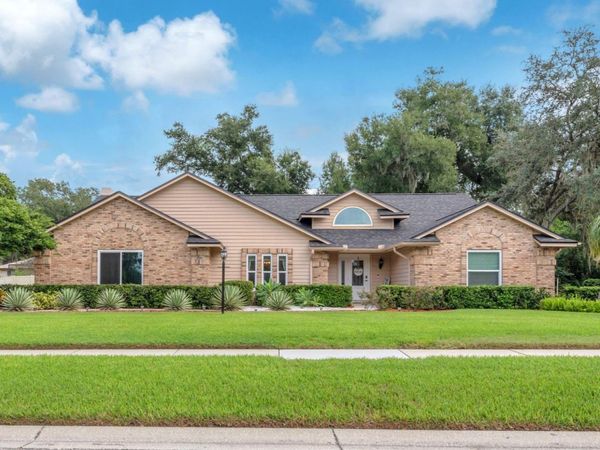 2421 OAK LANDING DRIVE , BRANDON, FL 33511
