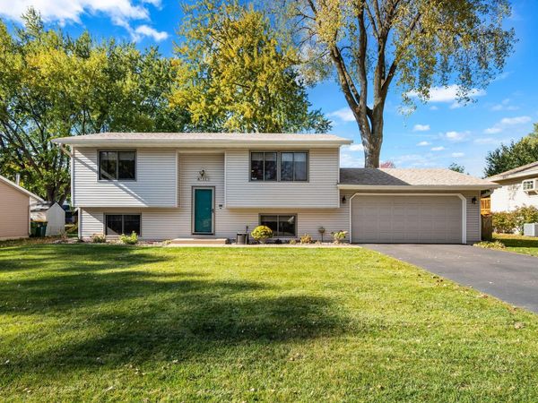 7501 James Avenue N, Brooklyn Park, MN 55444