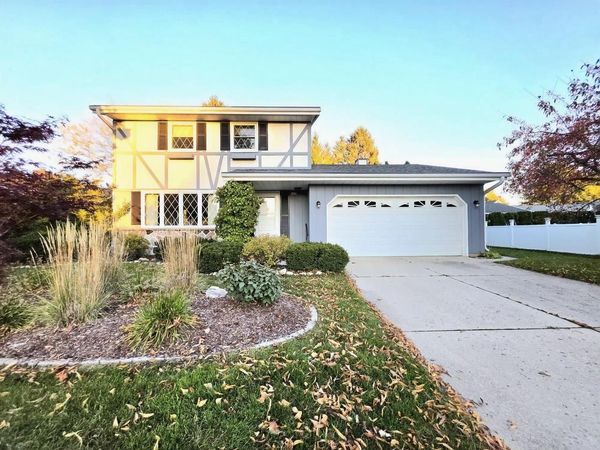 2215 N 34th STREET, Sheboygan, WI 53083